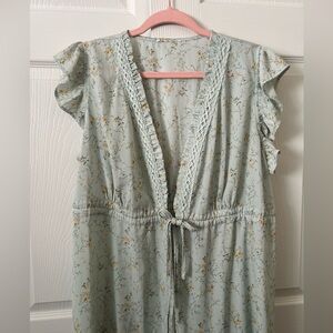Kimono / duster light sage color with floral print o/s
